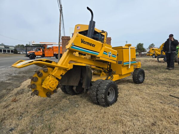 Stump Grinder - Vermeer SC352