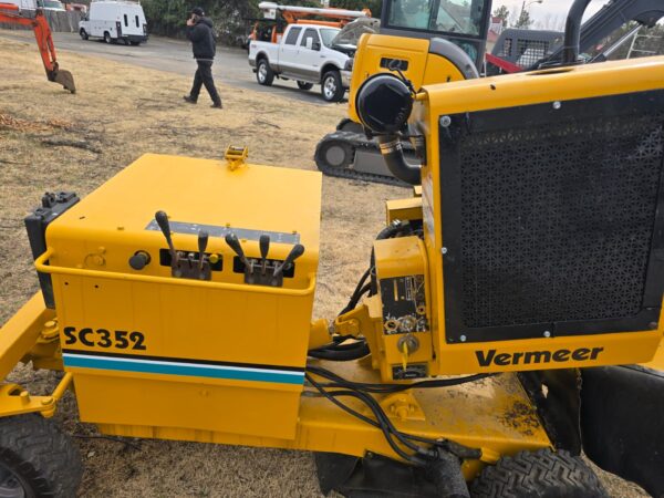 Stump Grinder - Vermeer SC352 - Image 8